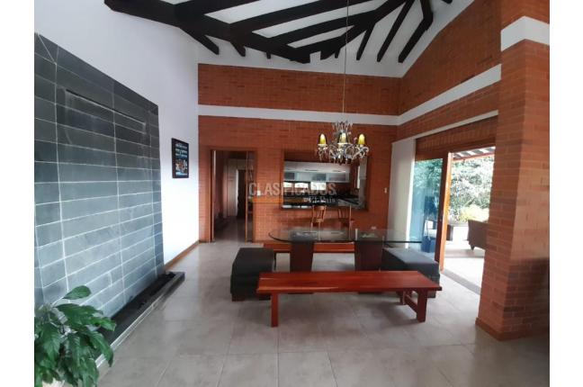 Casas, Alquiler en Pereira