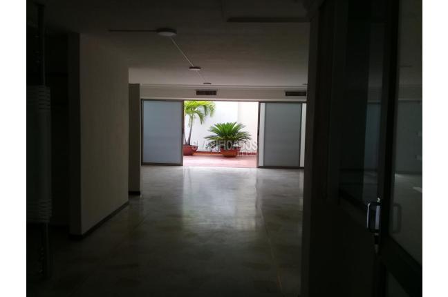Oficinas y Consultorios, Alquiler, San Vicente - $3.800.000