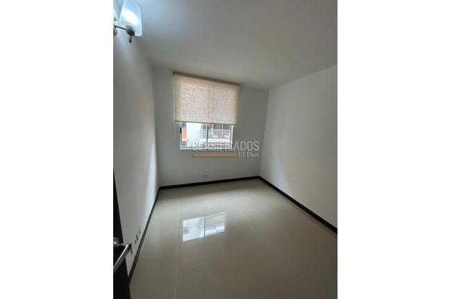 Apartamentos, Alquiler, Ciudad Jardín - $4.000.000