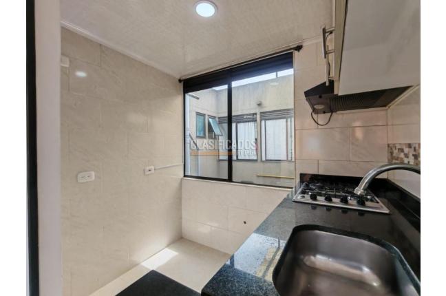 Apartamentos, Alquiler, Soacha - $880.000