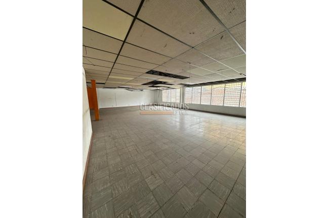 Locales y Bodegas, Alquiler en Centro Ccial Ciudad de Cali