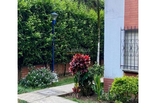 Apartamentos, Alquiler, Álamos - $1.200.000