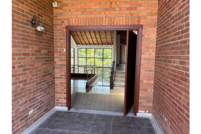 Casas, Alquiler en Pereira