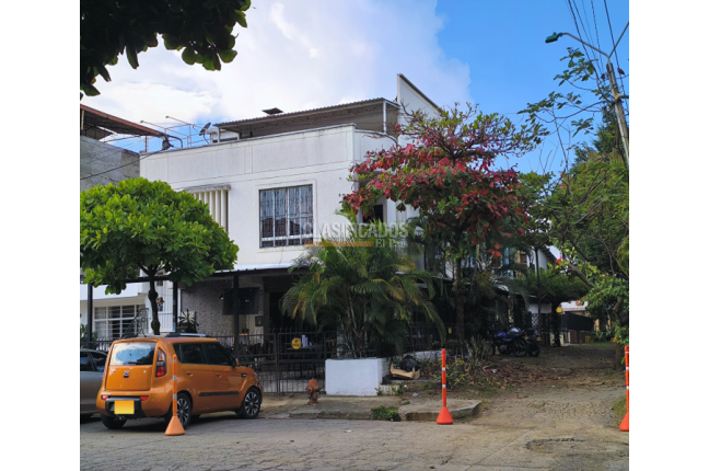 Casas, Venta, Olímpico - $1.300.000.000