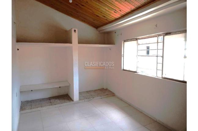 Casas, Venta, Libertadores - $235.000.000
