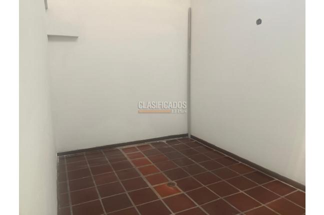 Oficinas y Consultorios, Alquiler, San Vicente - $4.500.000