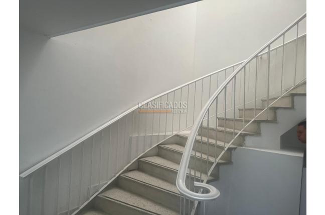 Oficinas y Consultorios, Alquiler, San Vicente - $4.500.000