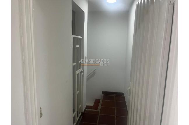 Oficinas y Consultorios, Alquiler, San Vicente - $4.500.000