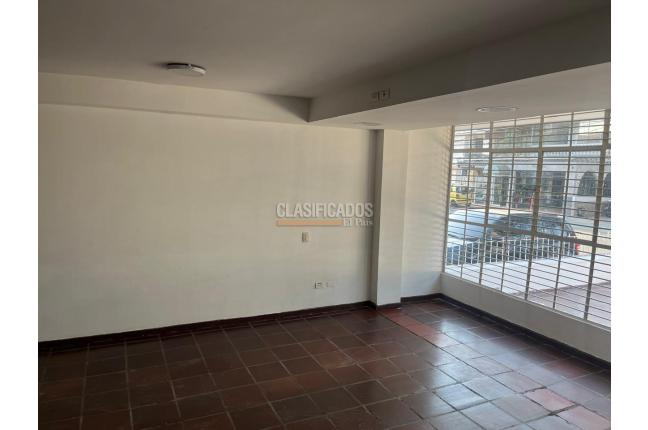 Oficinas y Consultorios, Alquiler, San Vicente - $4.500.000