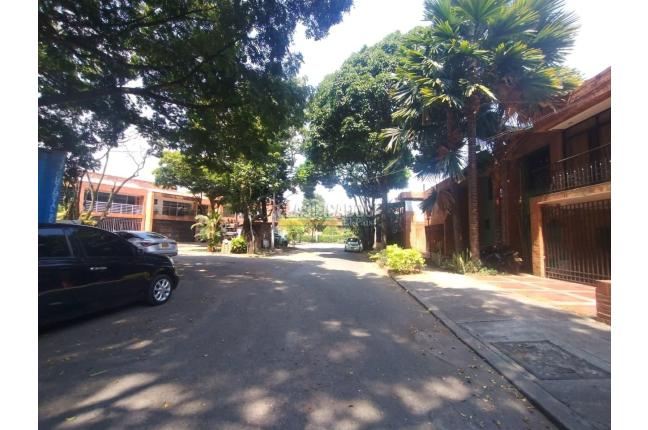 Casas, Alquiler, San Joaquín - $5.000.000