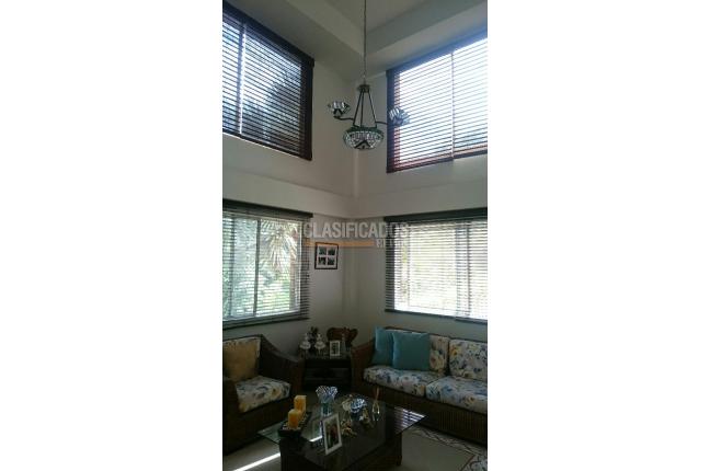 Casas, Venta, Bella Suiza - $2.400.000.000