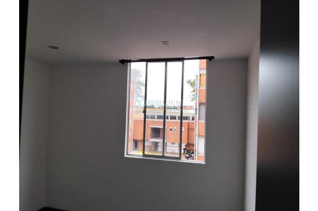 Apartamentos, Alquiler, Bogotá - $900.000
