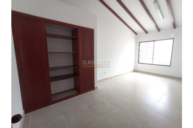 Oficinas y Consultorios, Alquiler, Versalles - $1.800.000