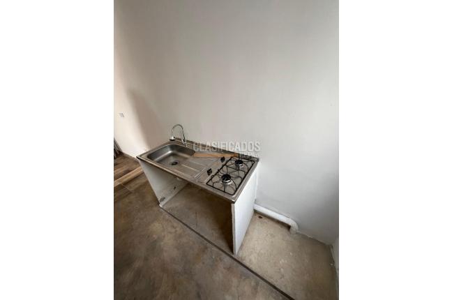 Apartamentos, Alquiler, Poblado Campestre - $550.000