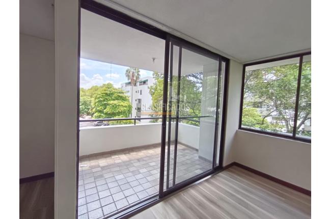 Apartamentos, Venta, Multicentro - $630.000.000