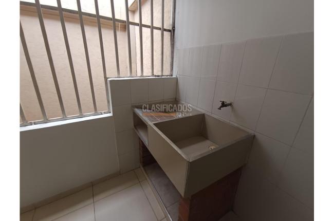 Apartaestudios, Alquiler, La Floresta - $620.000