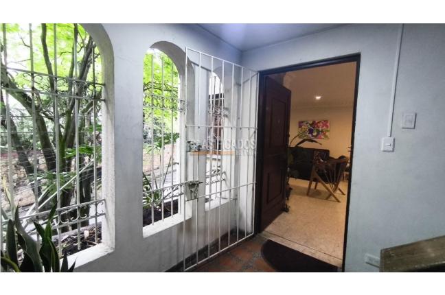 Apartamentos, Venta, Centenario - $400.000.000