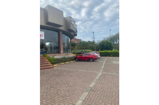 Locales y Bodegas, Venta, La Flora - $4.700.000.000