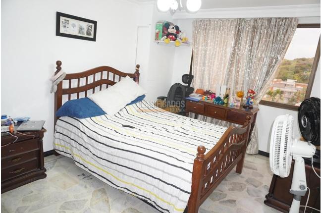 Apartamentos, Venta, El Bosque - $560.000.000