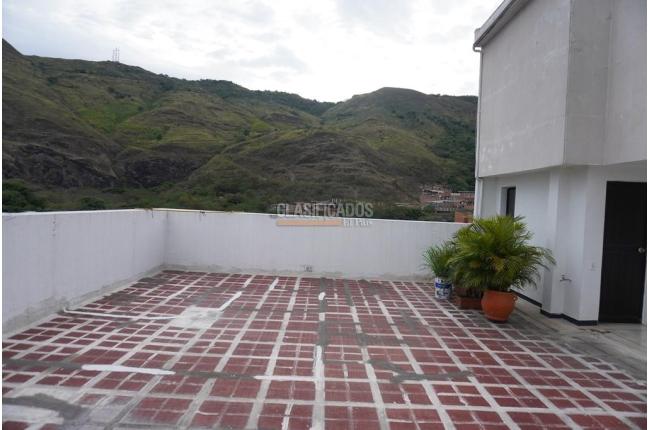 Apartamentos, Venta, El Bosque - $560.000.000