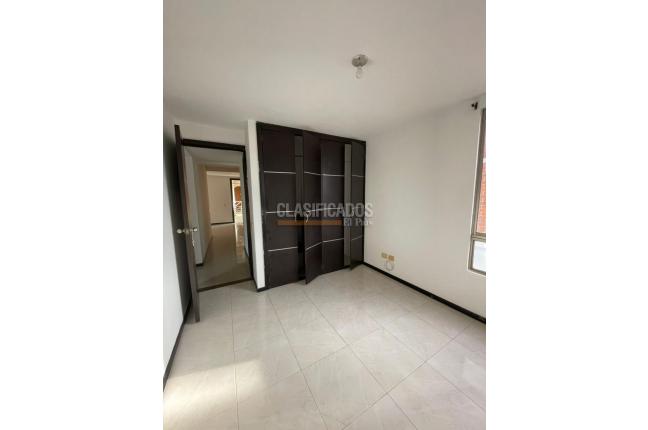 Apartamentos, Alquiler, La Hacienda - $2.200.000