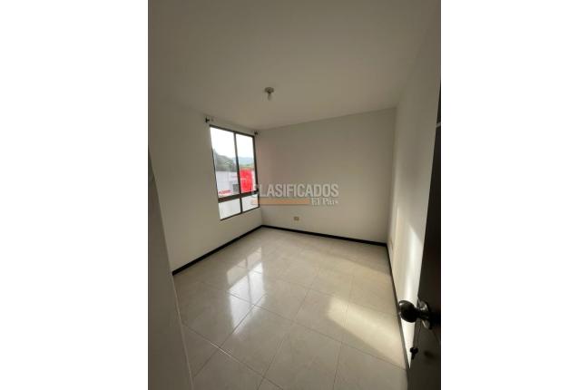 Apartamentos, Alquiler, La Hacienda - $2.200.000
