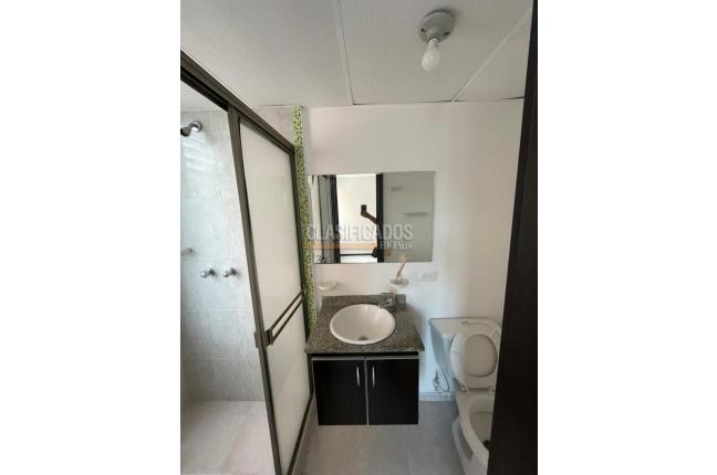 Apartamentos, Alquiler, La Hacienda - $2.200.000