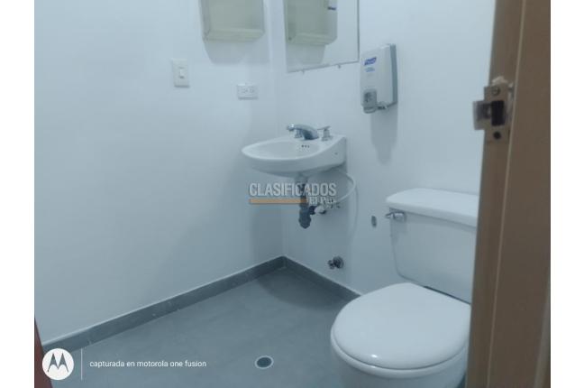 Oficinas y Consultorios, Alquiler, Granada - $2.800.000