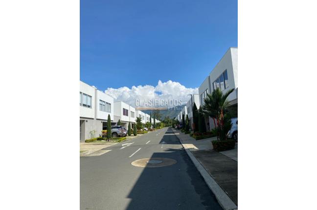 Casas, Venta en Alfaguara