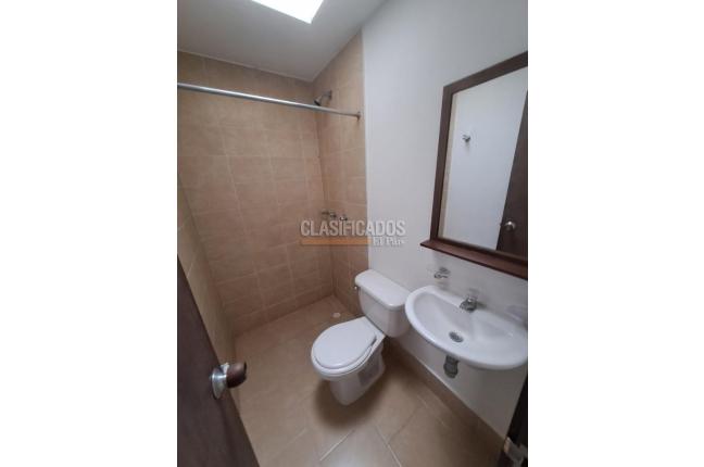 Casas, Alquiler, La Espadaña - $2.100.000