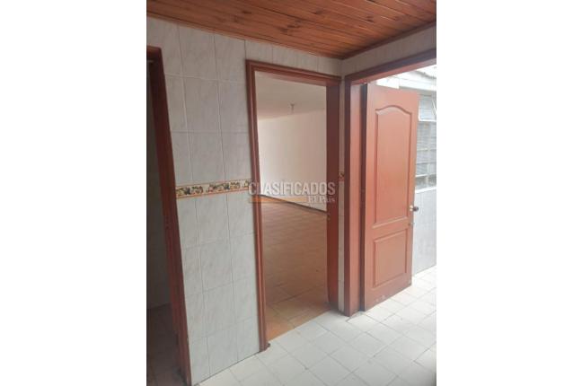 Casas, Alquiler, Bogotá - $2.420.000