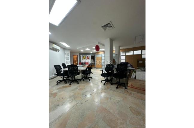 Oficinas y Consultorios, Venta, Los Cámbulos - $390.000.000