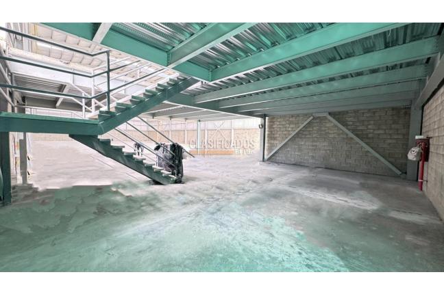 Locales y Bodegas, Alquiler, Acopi - $37.500.000