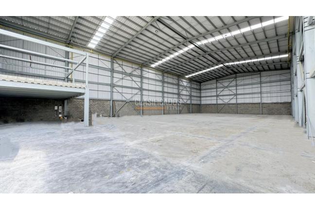 Locales y Bodegas, Alquiler en Acopi