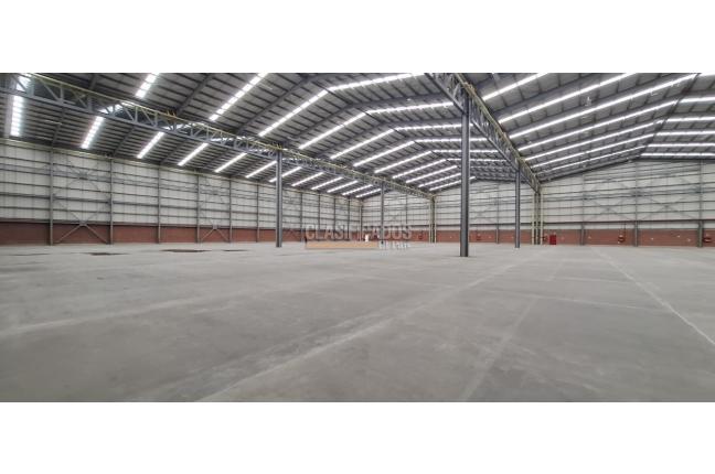 Locales y Bodegas, Alquiler, Arroyohondo - $264.000.000