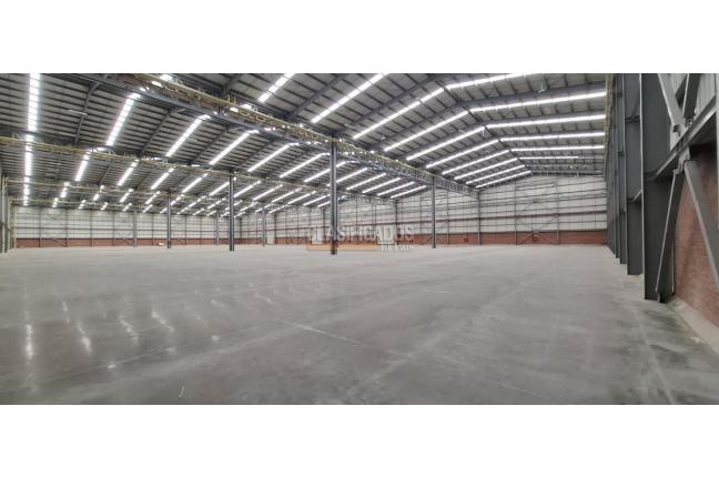 Locales y Bodegas, Alquiler, Arroyohondo - $264.000.000