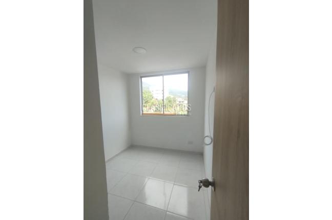 Apartamentos, Alquiler, Giron - $750.000