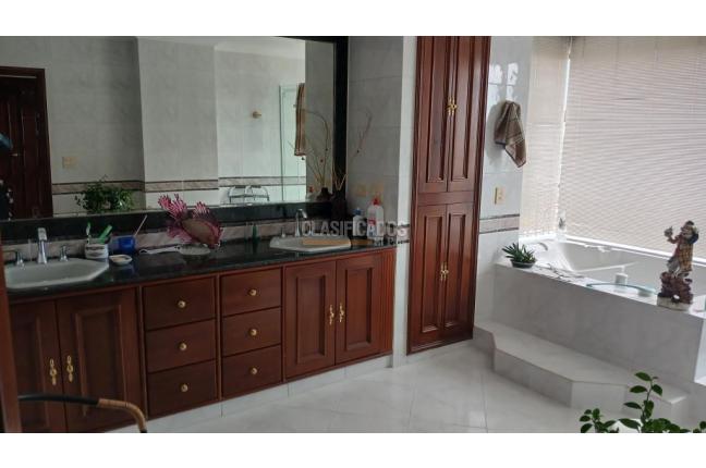 Apartamentos, Alquiler, Cristales - $15.000.000