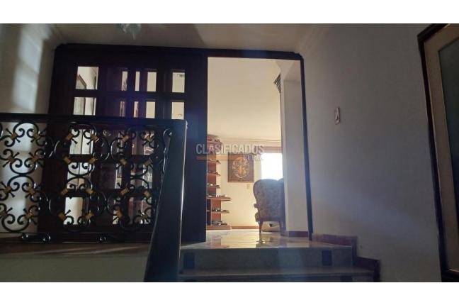 Apartamentos, Alquiler, Cristales - $15.000.000