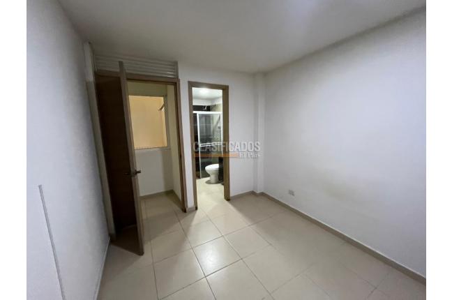 Apartaestudios, Alquiler, La Flora - $950.000