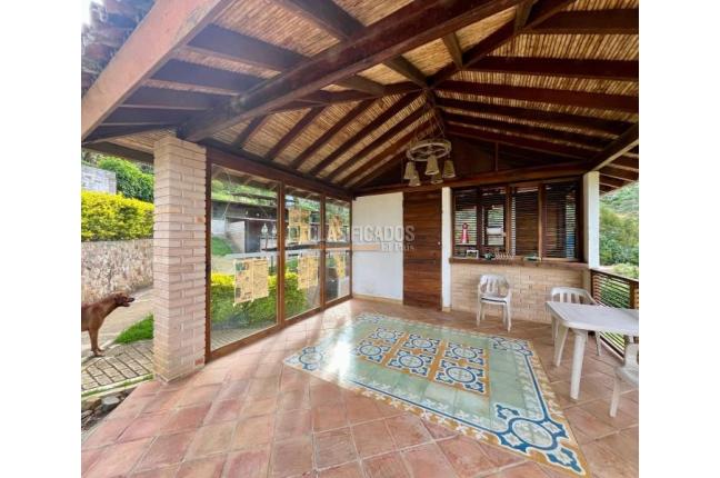 Fincas y Casas Campestres, Venta, Yumbo - $1.700.000.000