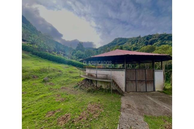 Fincas y Casas Campestres, Venta, Yumbo - $1.700.000.000