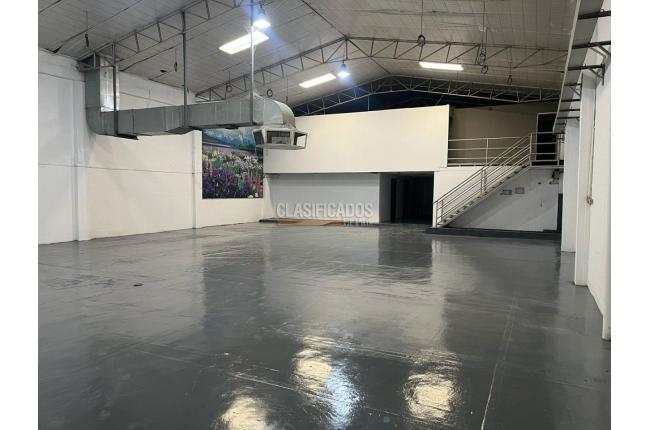 Locales y Bodegas, Alquiler en Acopi