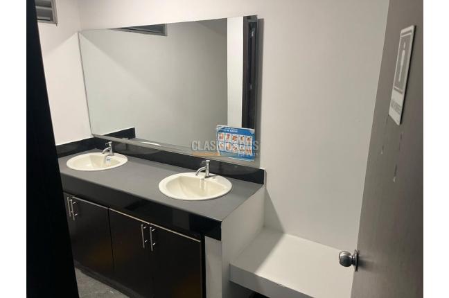 Locales y Bodegas, Alquiler, Acopi - $13.500.000