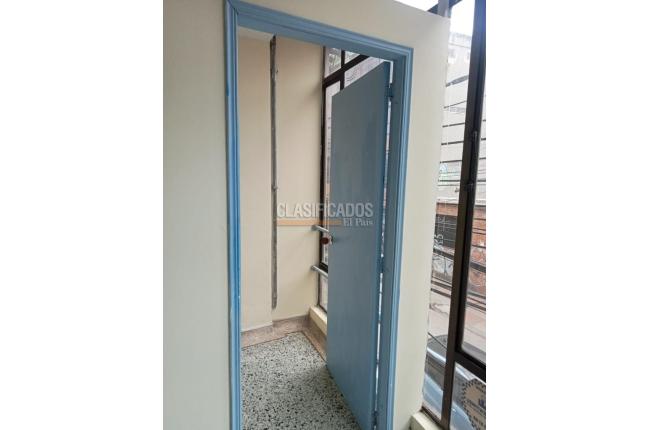 Locales y Bodegas, Alquiler, Bogotá - $2.500.000