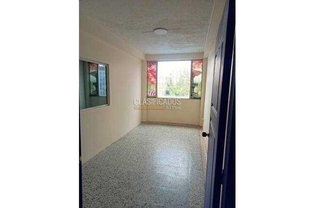 Locales y Bodegas, Alquiler, Bogotá - $2.500.000