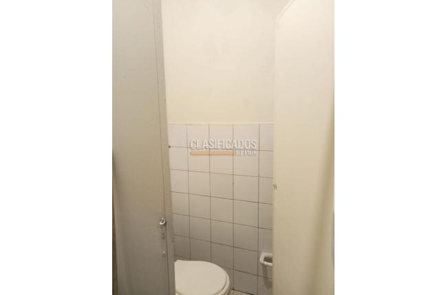 Locales y Bodegas, Alquiler, Bogotá - $2.500.000