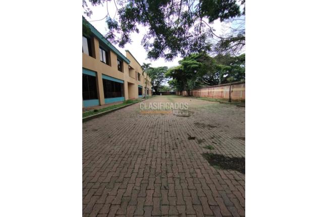 Edificios, Alquiler, Cuarto de Legua - $20.000.000