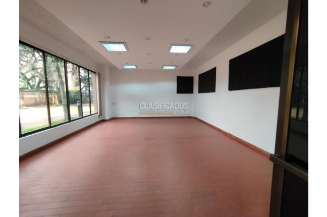 Edificios, Alquiler, Cuarto de Legua - $20.000.000