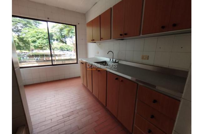 Edificios, Alquiler, Cuarto de Legua - $20.000.000